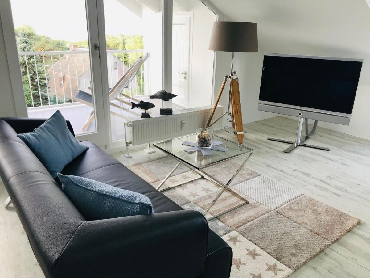 Moderne Ferienwohnung Mit Balkon, Meerblick - Ferienresidenz Zwei Boddenfewo 1-5 Lietzow Ngoại thất bức ảnh